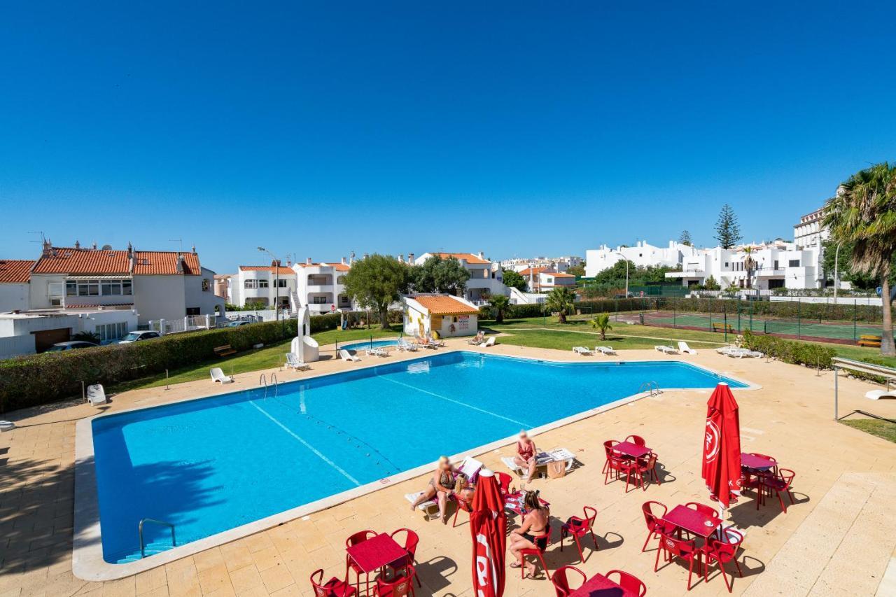 Silchoro - Estudio Remodelado Com Ac E Piscina Em Albufeira